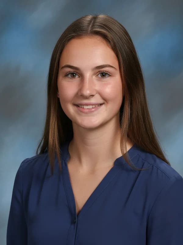 Harper Klein portrait